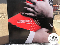 ALBERTO CORTÉS Debüt-Album - A MI MANERA ALBERTO CORTÉS Debüt-Album - A MI MANERA